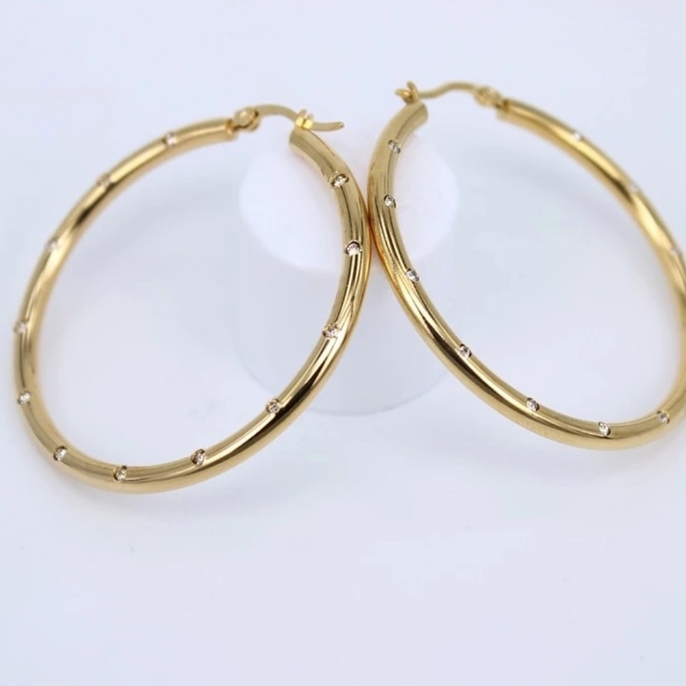 New Cold Plated Crystal Hoop earrings - Picture 4 of 4